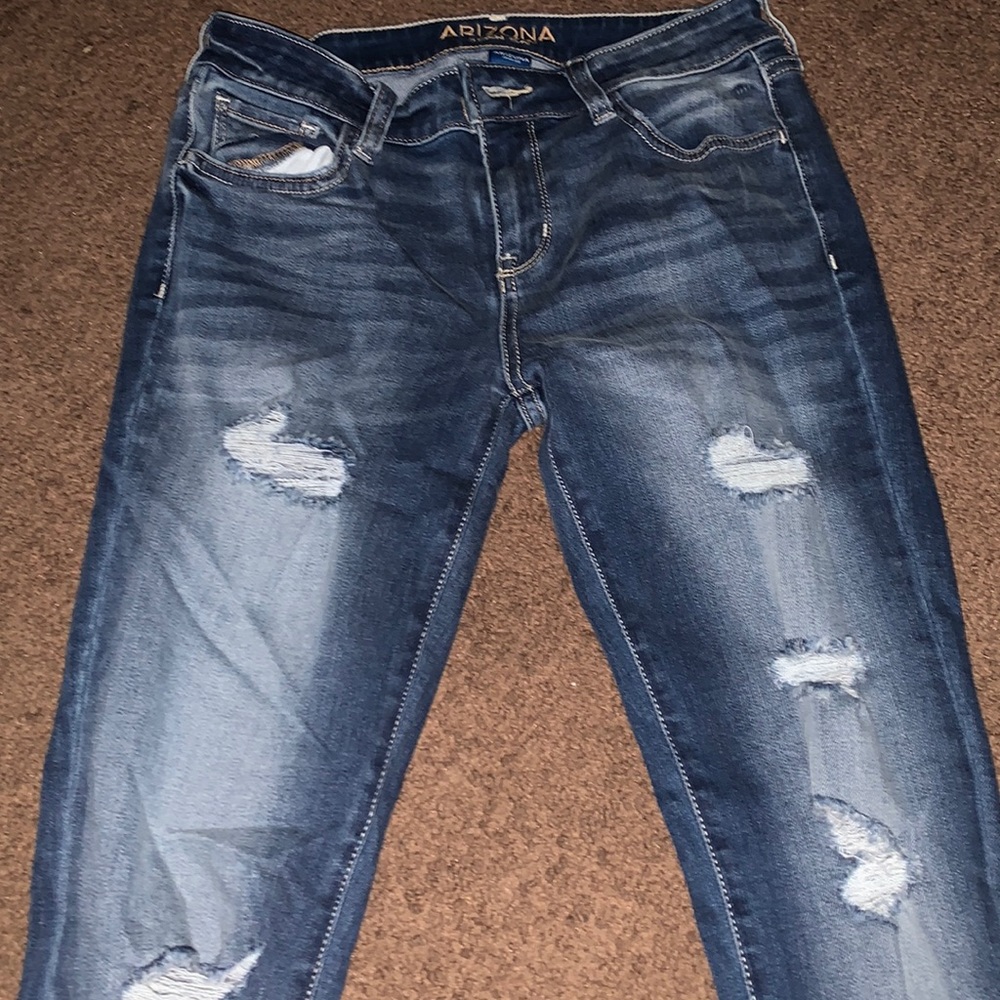 Ripped Jeans.
